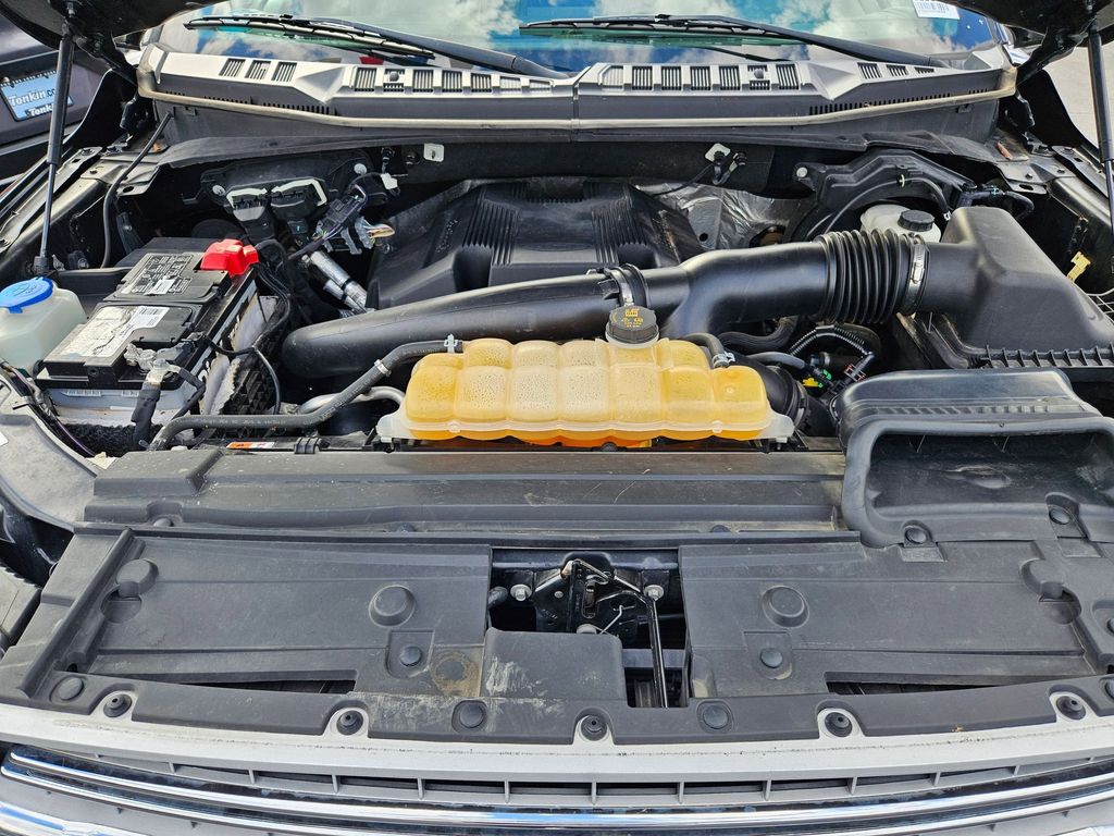 2018 Ford F-150 Lariat photo 33