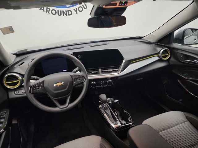 2024 Chevrolet Trax LT photo 14