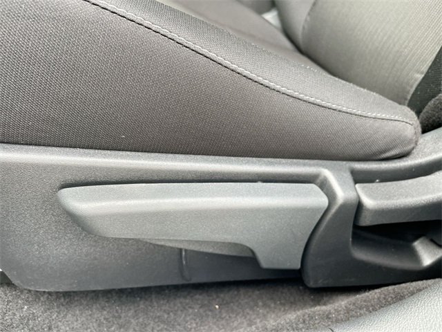 2025 Nissan Sentra SV photo 18