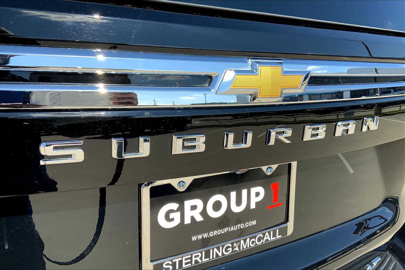 2024 Chevrolet Suburban LT photo 9