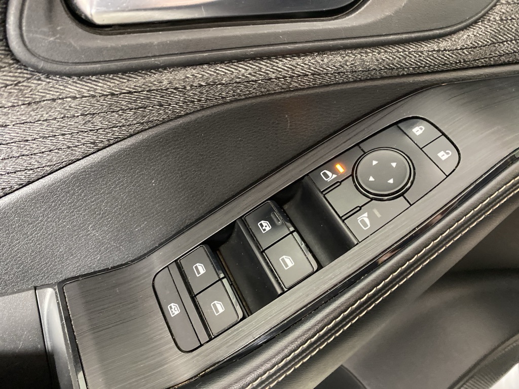 2021 Nissan Rogue SV photo 15