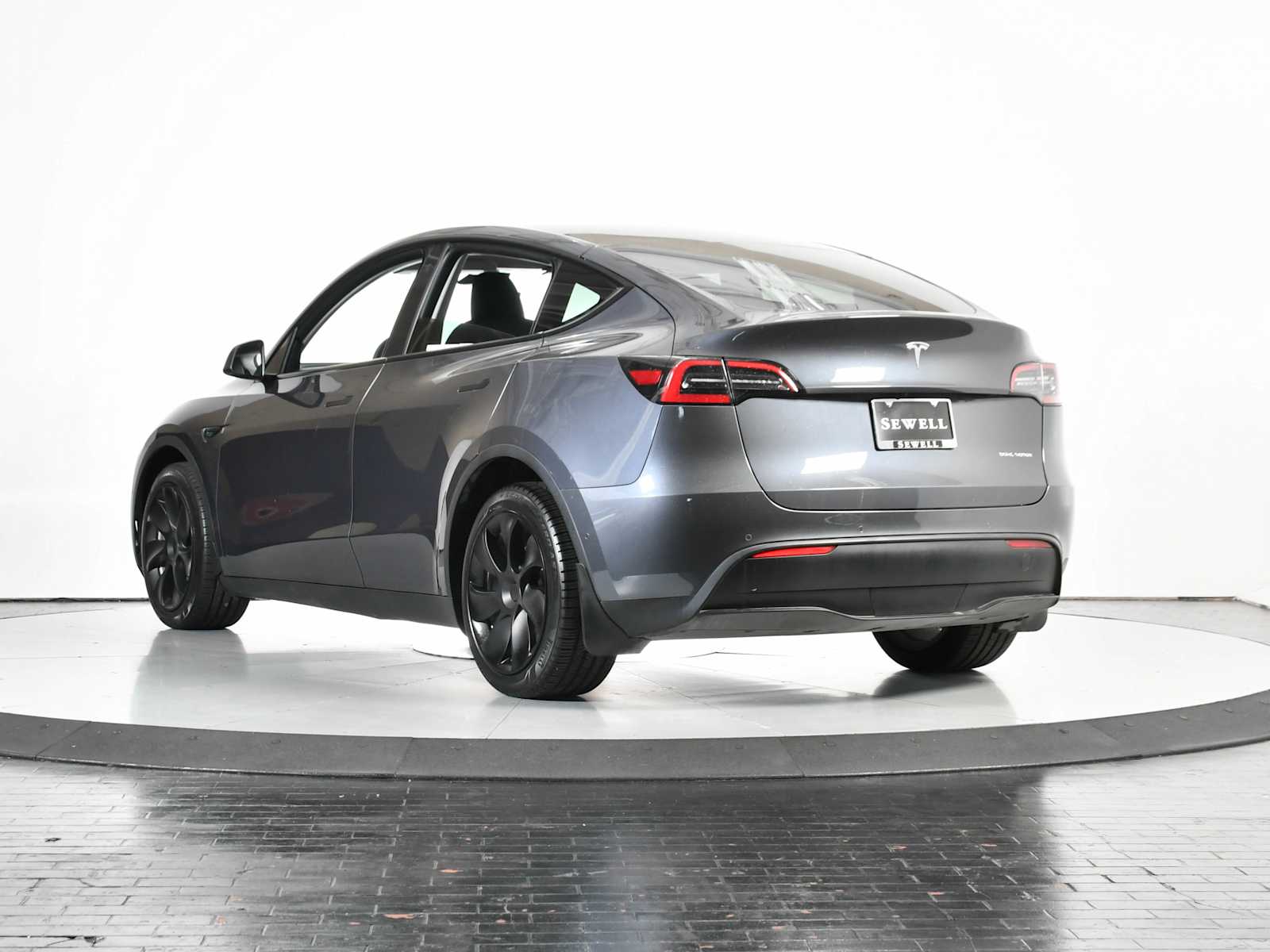 2022 Tesla Model Y Long Range photo 3