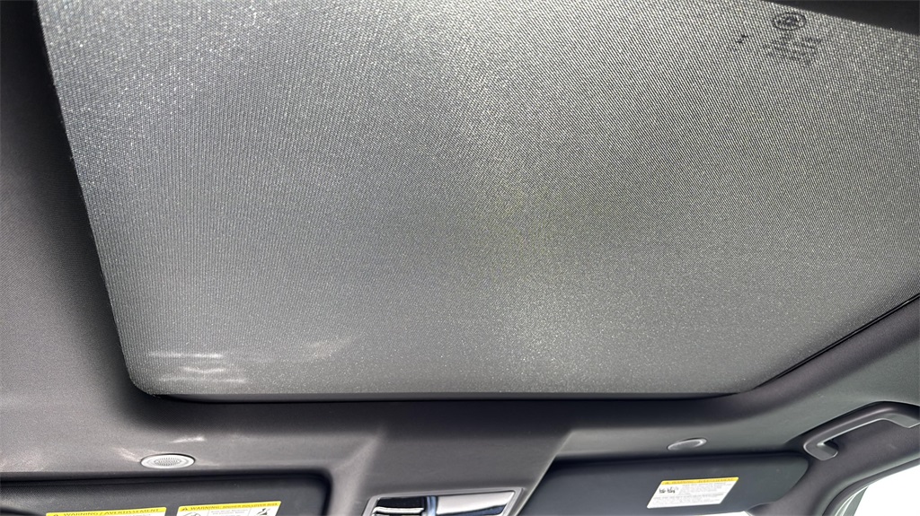 2024 Land Rover Discovery SE photo 21