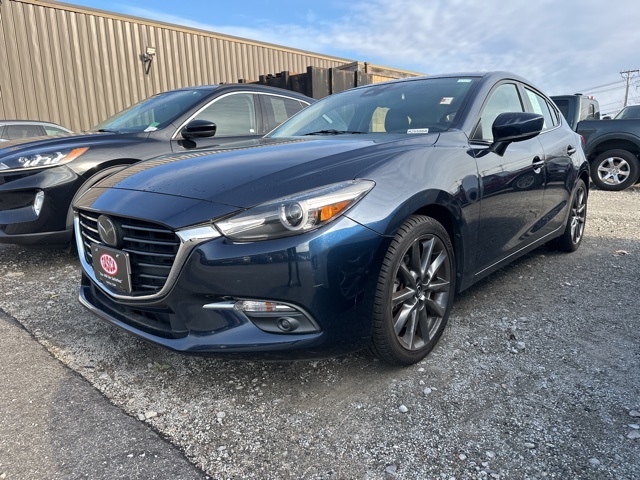 2018 Mazda Mazda3 Grand Touring's photo