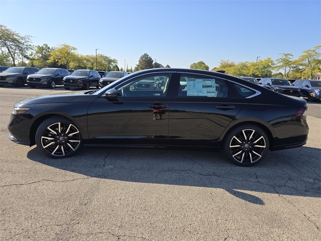 2025 Honda Accord Touring photo 9