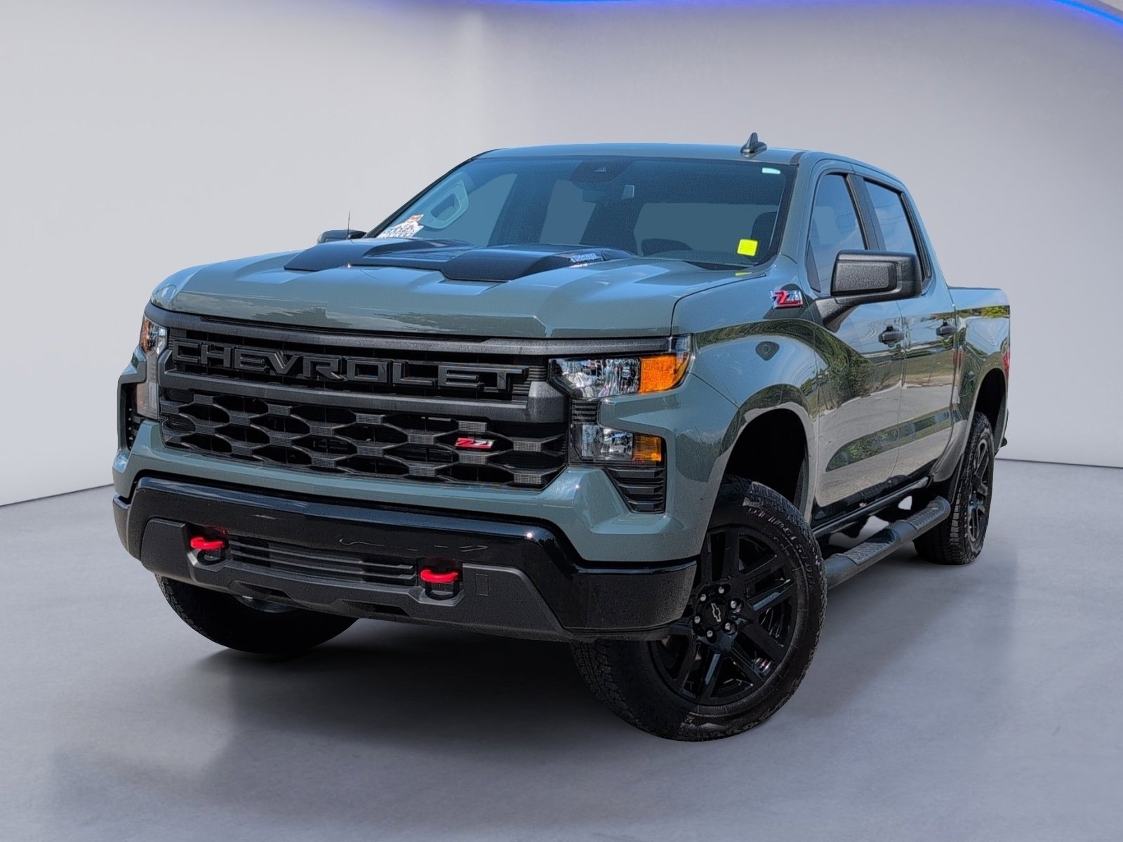 2025 Chevrolet Silverado 1500 Custom Trail Boss photo 2