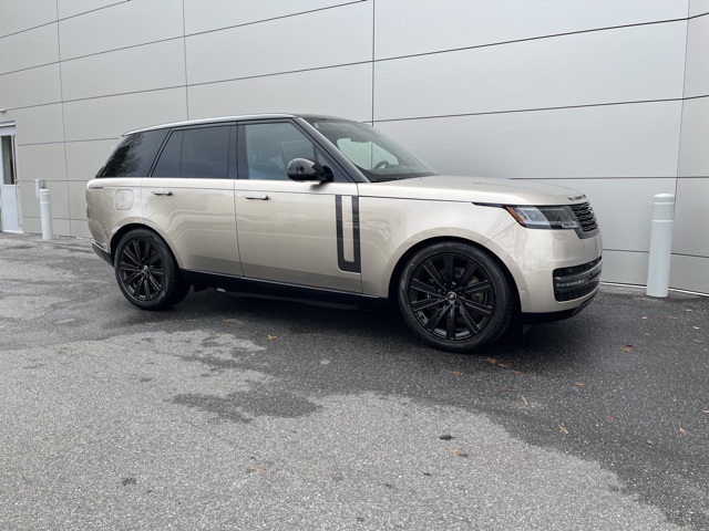 2025 Land Rover Range Rover SE photo 19