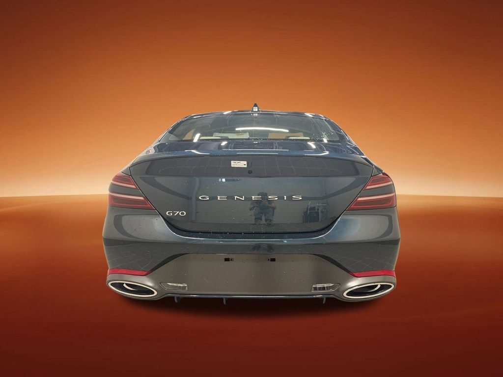 2025 Genesis G70 2.5T Sport Prestige photo 4