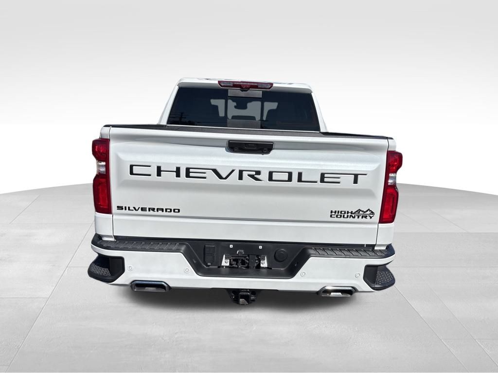 2024 Chevrolet Silverado 1500 High Country photo 4