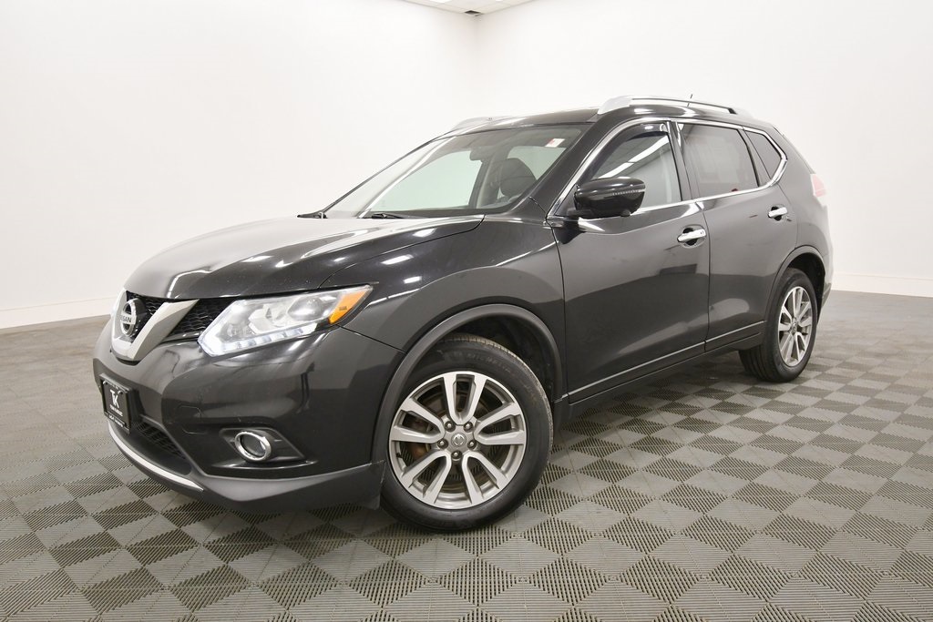 Used 2016 Nissan Rogue SL with VIN 5N1AT2MV2GC911495 for sale in Rochester, Minnesota