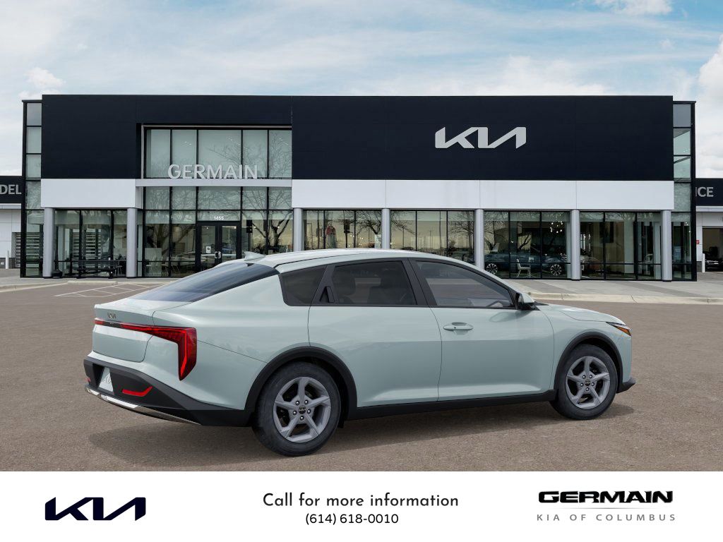 2025 Kia K4 LXS photo 4