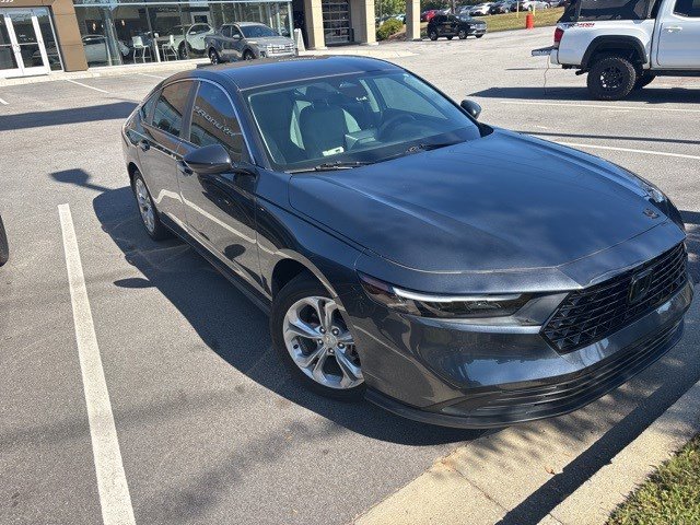 2023 Honda Accord LX photo 3