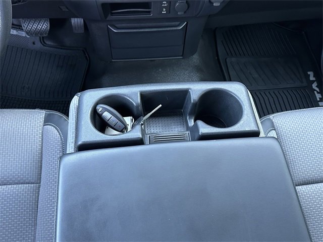 2017 Nissan Titan S photo 17