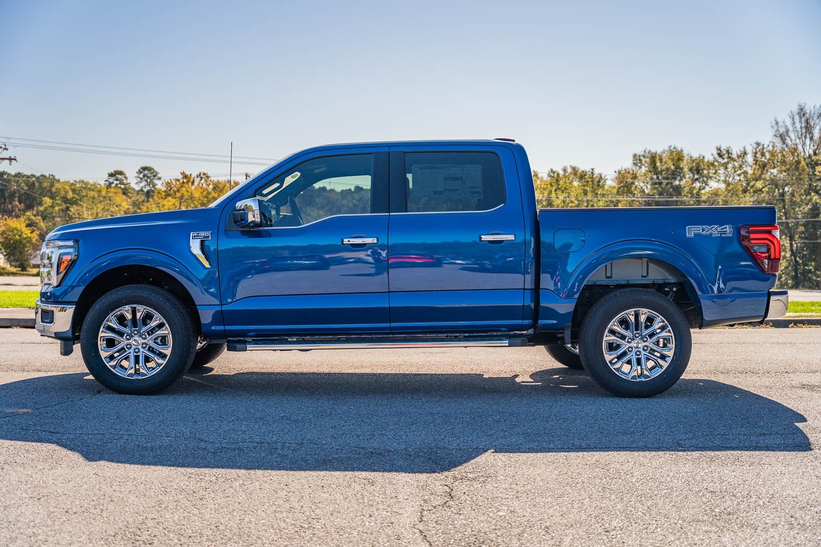 2025 Ford F-150 Lariat photo 3