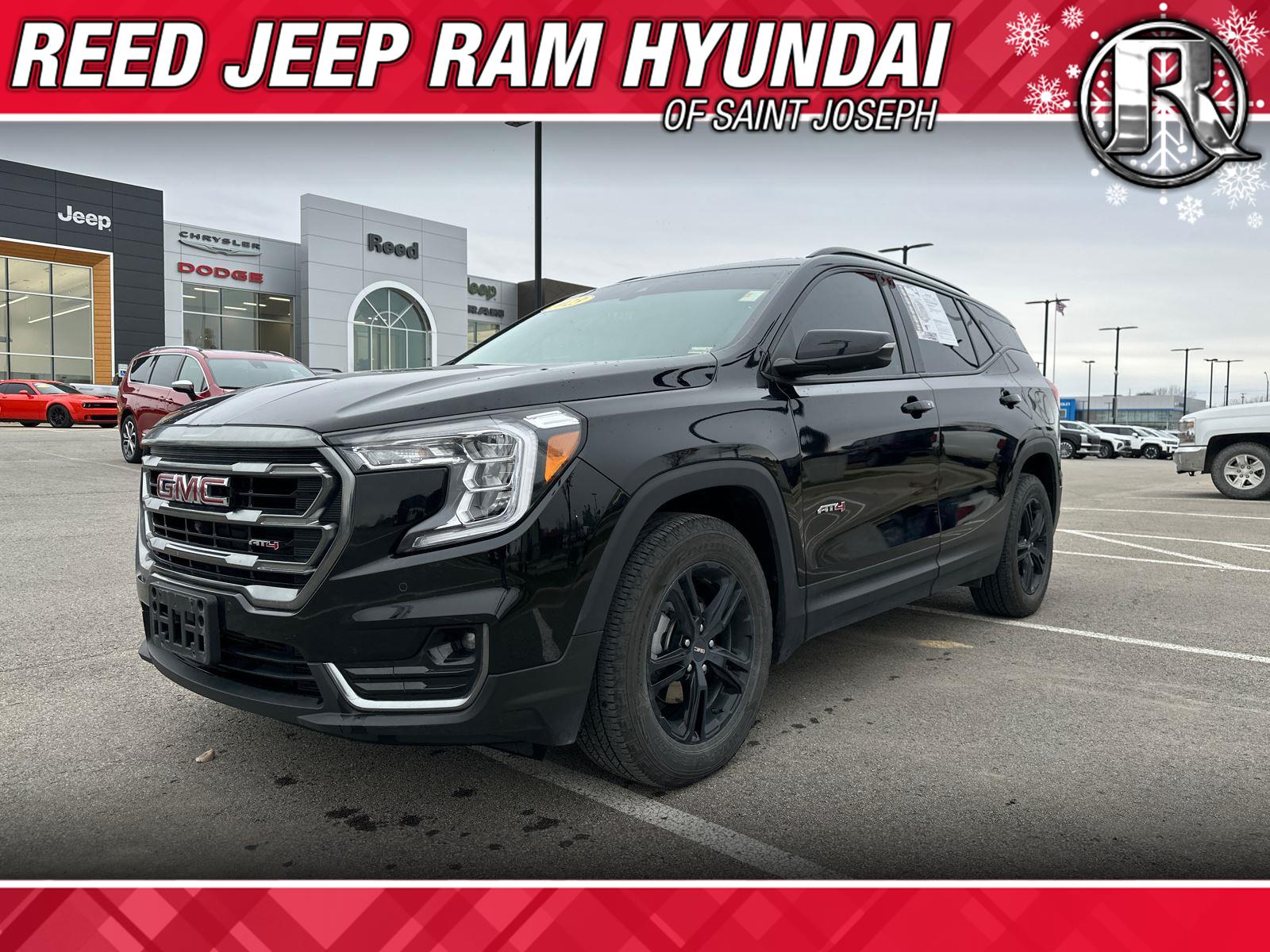 2023 GMC Terrain AT4's photo