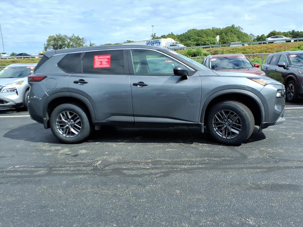 2023 Nissan Rogue S photo 4