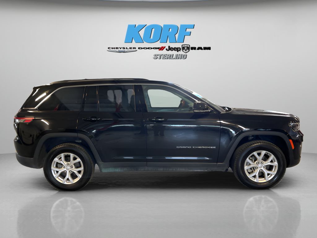 2023 Jeep Grand Cherokee Limited photo 3