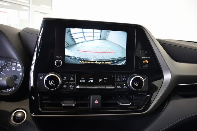 2024 Toyota Highlander LE photo 20