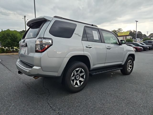 2022 Toyota 4Runner TRD Off-Road photo 2
