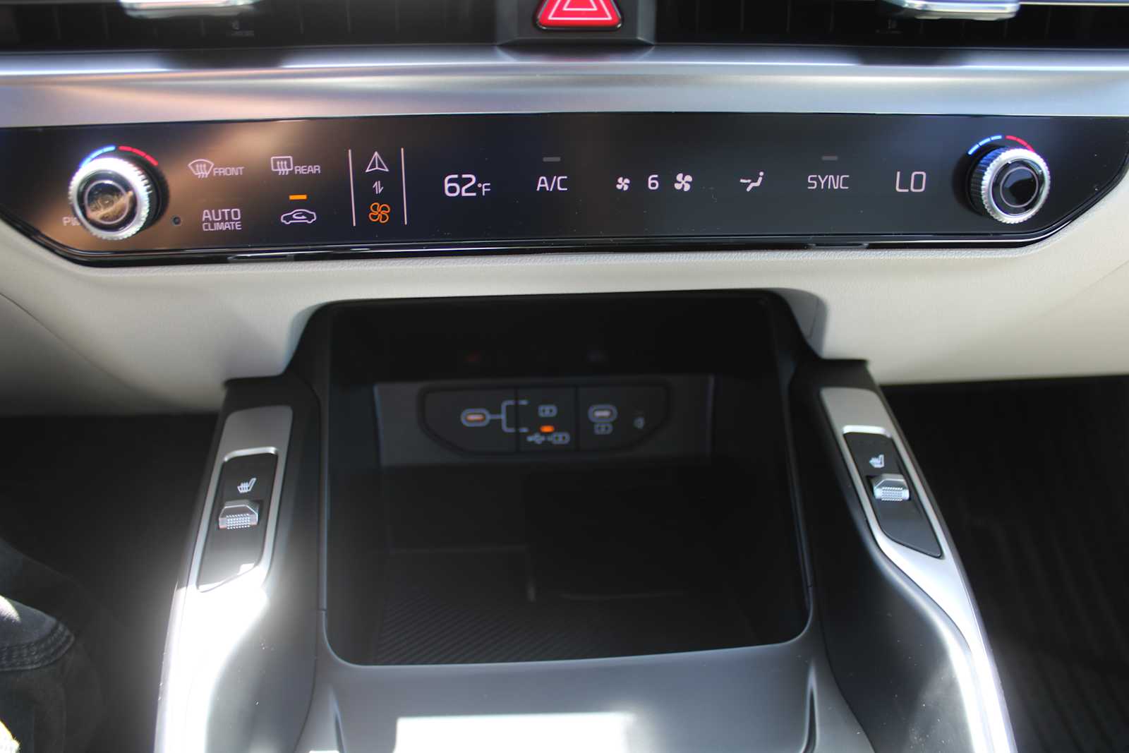 2025 Kia Sorento EX photo 35