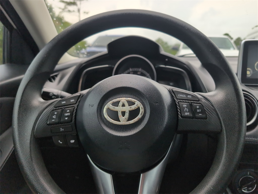 2017 Toyota Yaris iA Base photo 21