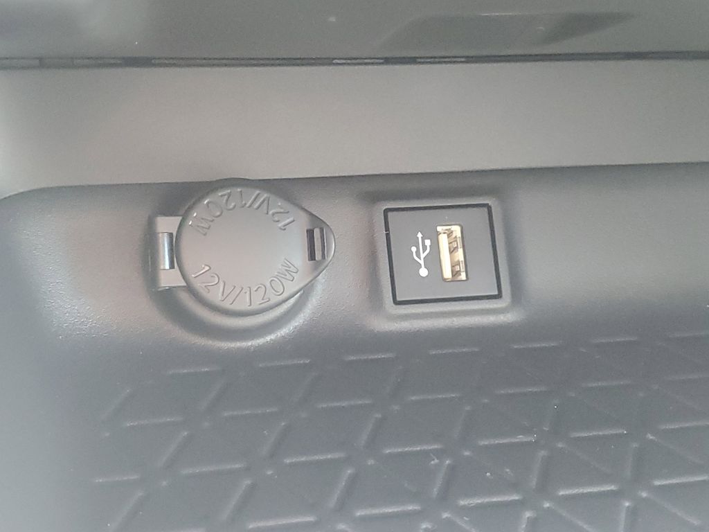 2025 Toyota RAV4 Hybrid LE photo 25