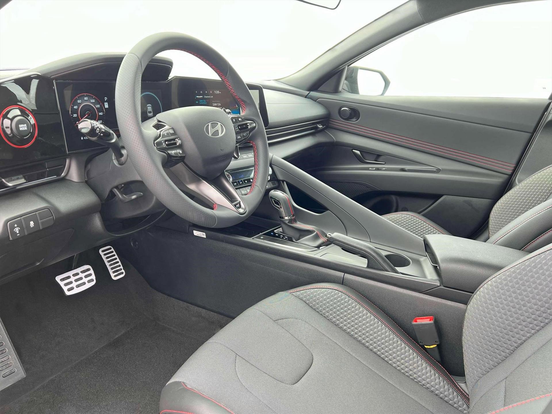2025 Hyundai Elantra N Line photo 14