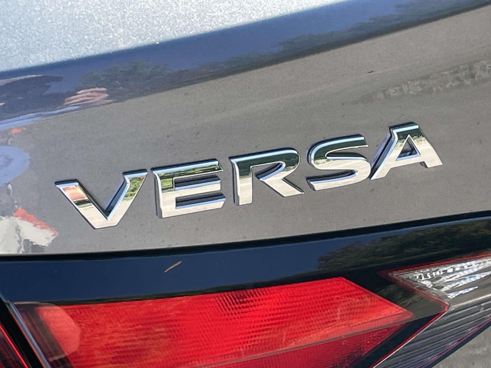 2025 Nissan Versa S photo 10
