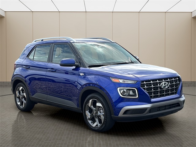 2025 Hyundai Venue Limited photo 4