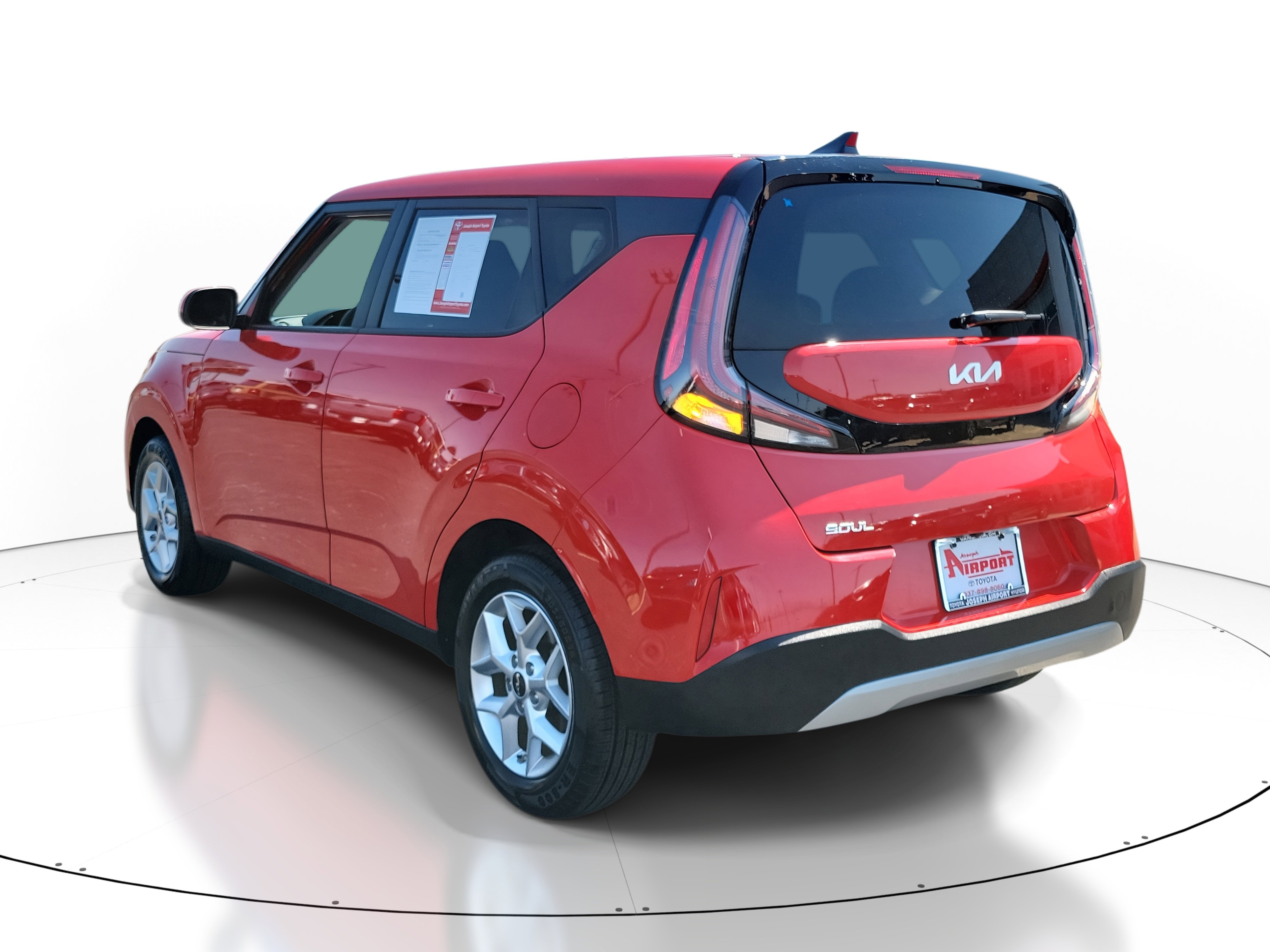 2024 Kia Soul LX photo 3