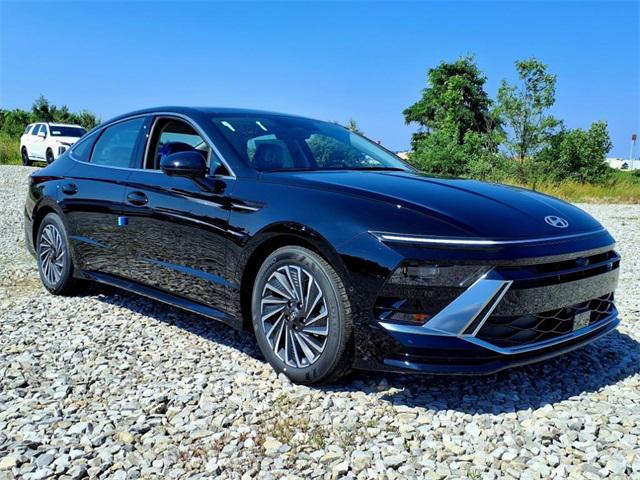 2025 Hyundai Sonata Hybrid Limited's photo