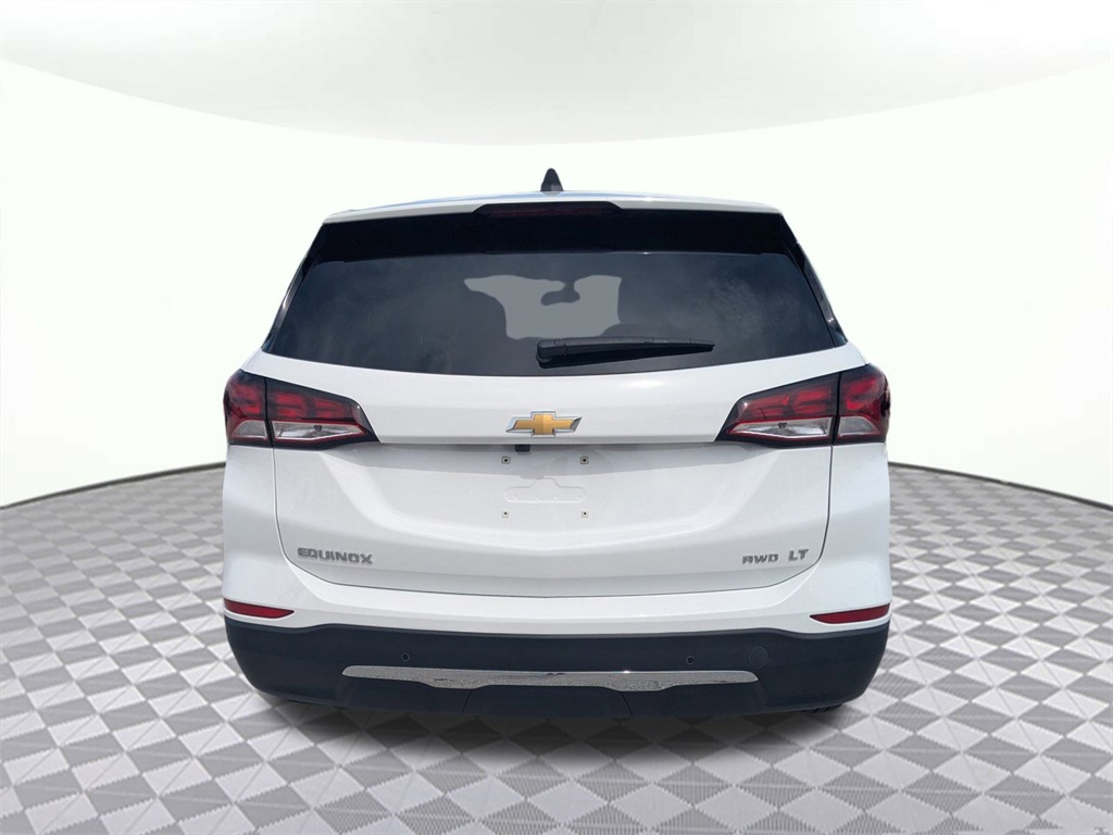 2024 Chevrolet Equinox LT photo 4