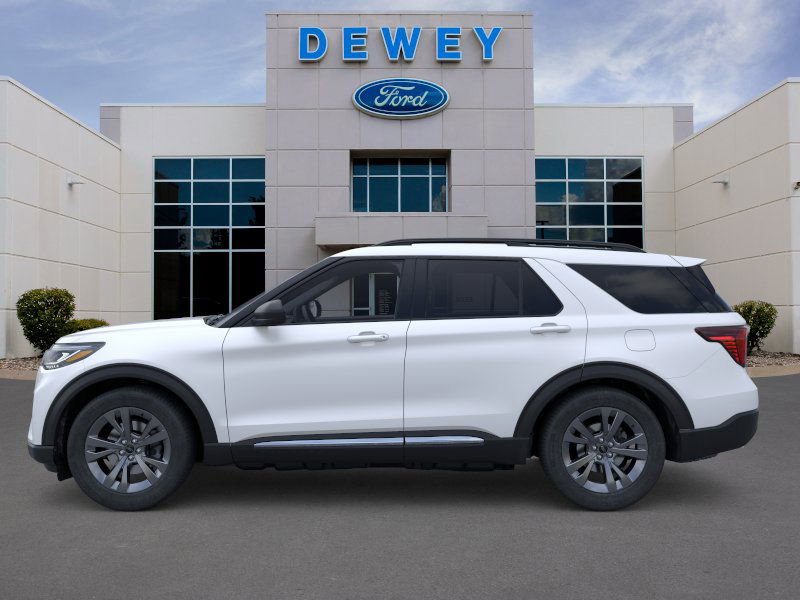 2025 Ford Explorer photo 3