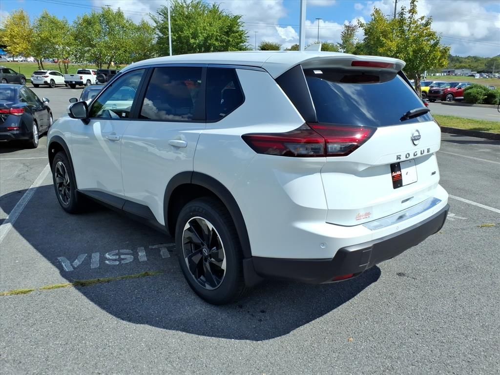 2026 Nissan Rogue SV photo 3