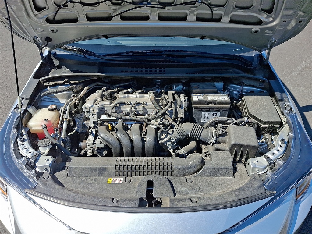 2020 Toyota Corolla LE photo 25