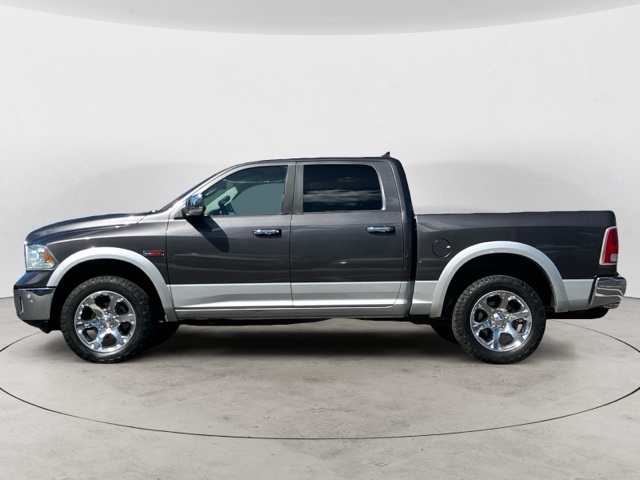 2017 Ram 1500 Laramie photo 7