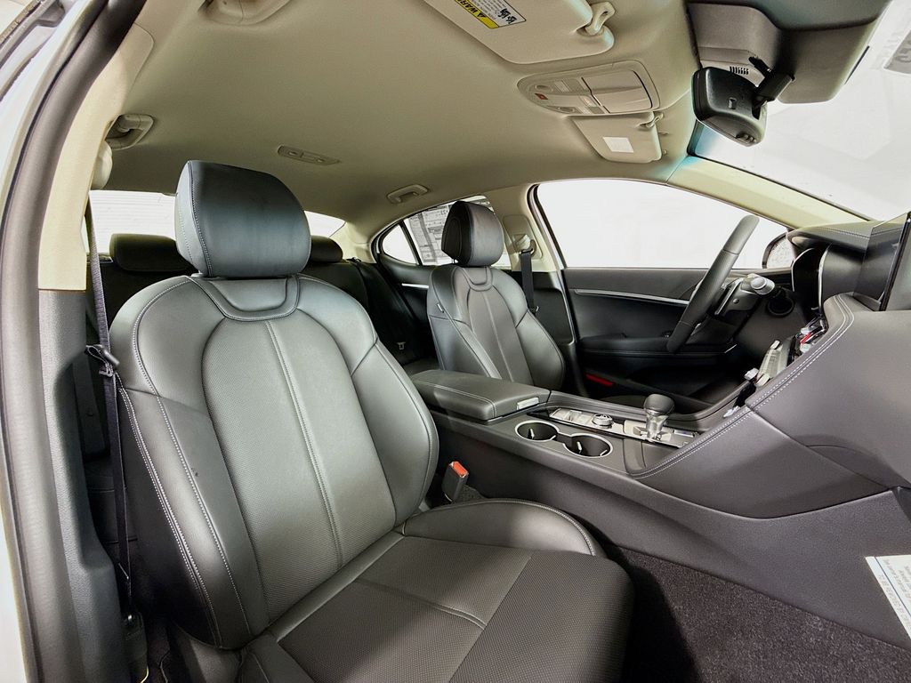 2026 Genesis G70 2.5T AWD photo 26