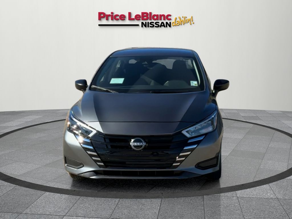 2025 Nissan Versa 1.6 S photo 2