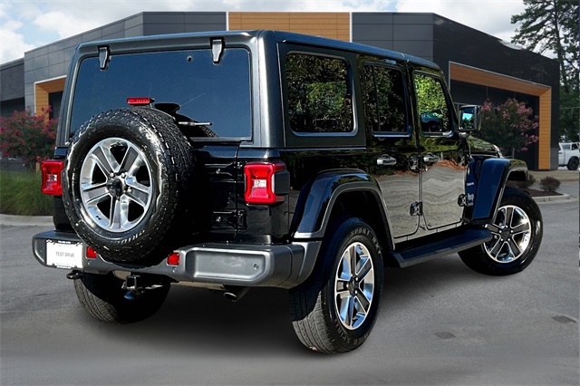 2020 Jeep Wrangler Unlimited Sahara photo 6