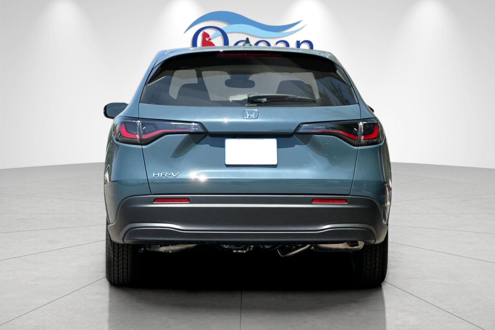 2026 Honda HR-V LX photo 3