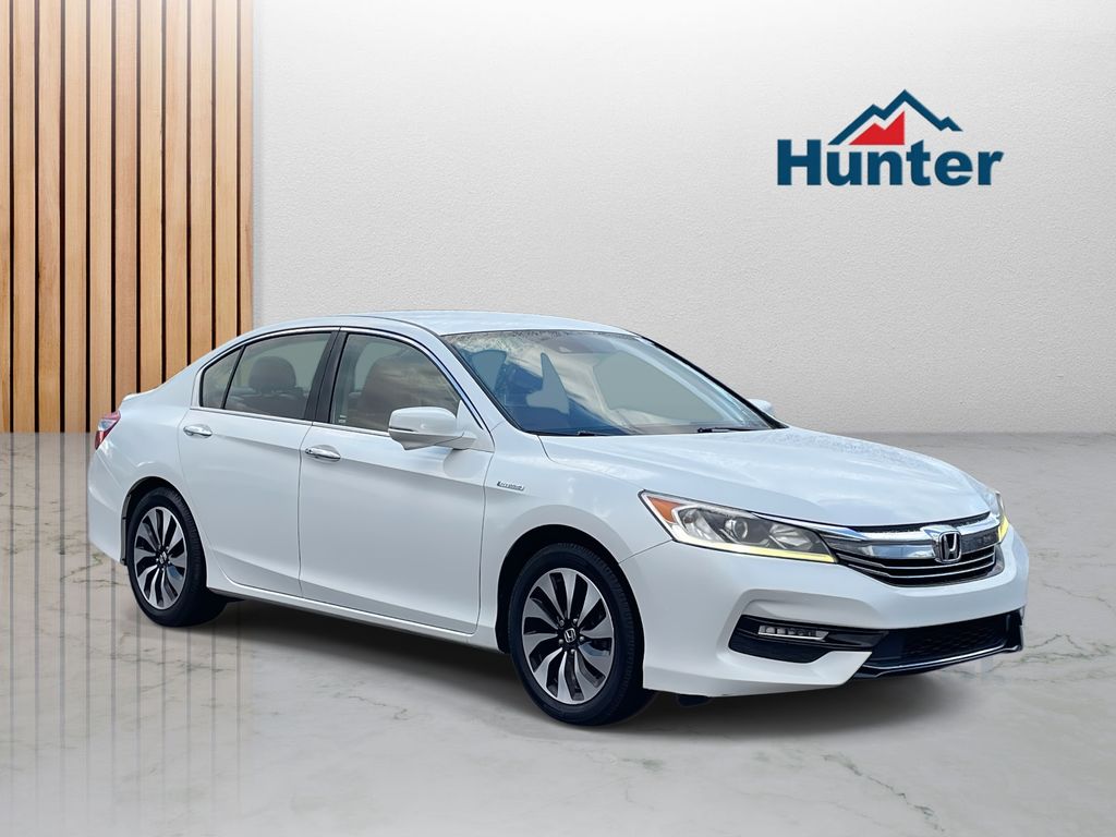 2017 Honda Accord Hybrid's photo