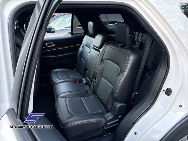 2019 Ford Explorer Limited photo 18