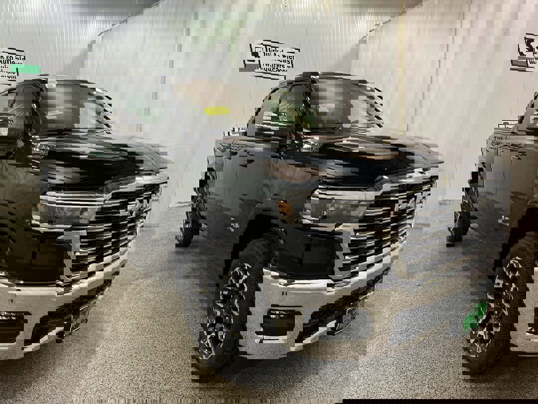 2026 RAM Ram 1500 Pickup Laramie's photo