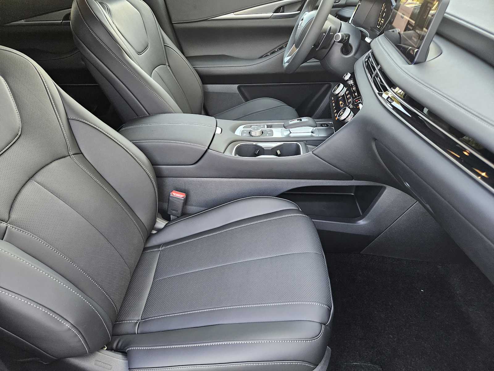 2026 Infiniti QX60 Pure photo 9