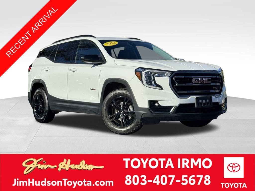 2023 GMC Terrain AT4's photo