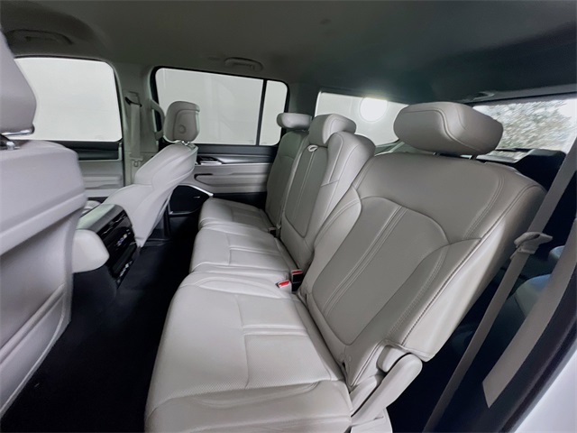 2024 Jeep Wagoneer Series II photo 21
