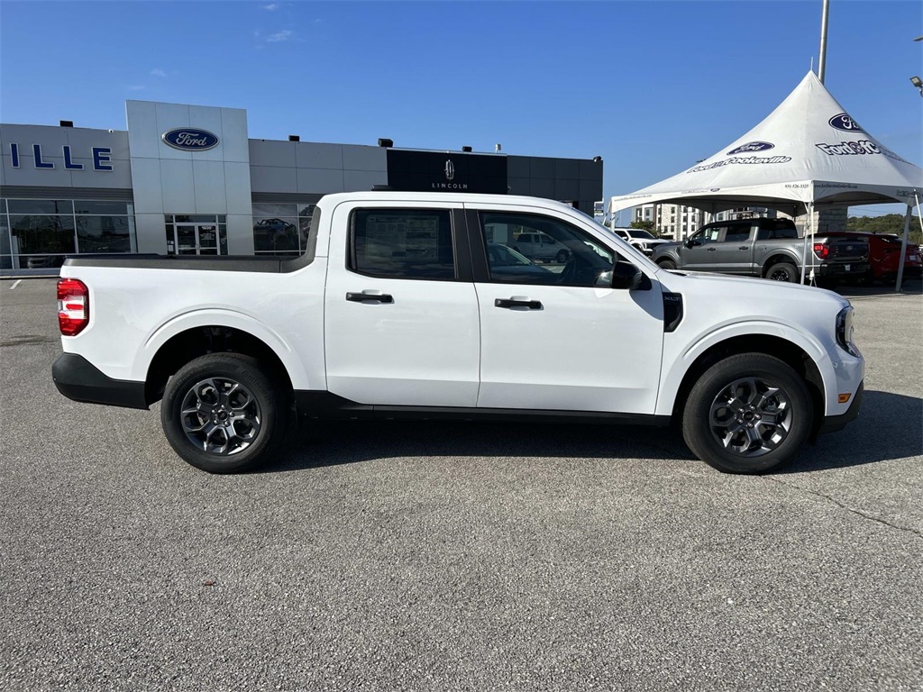 2025 Ford Maverick XLT photo 3