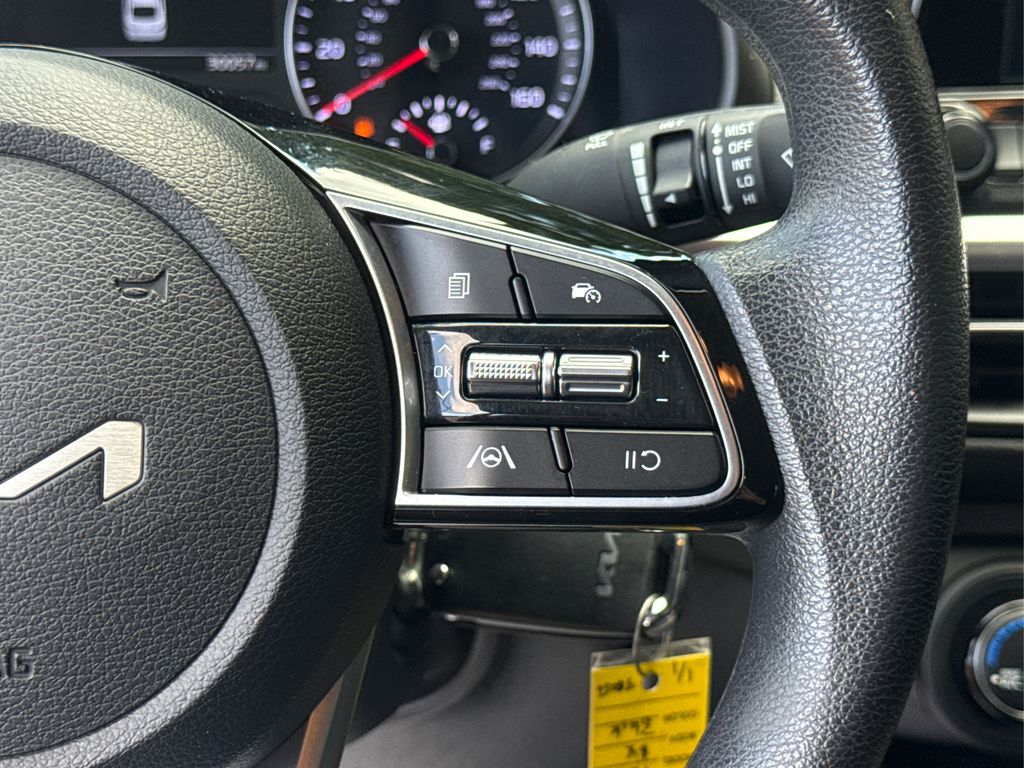 2023 Kia Forte LXS photo 25