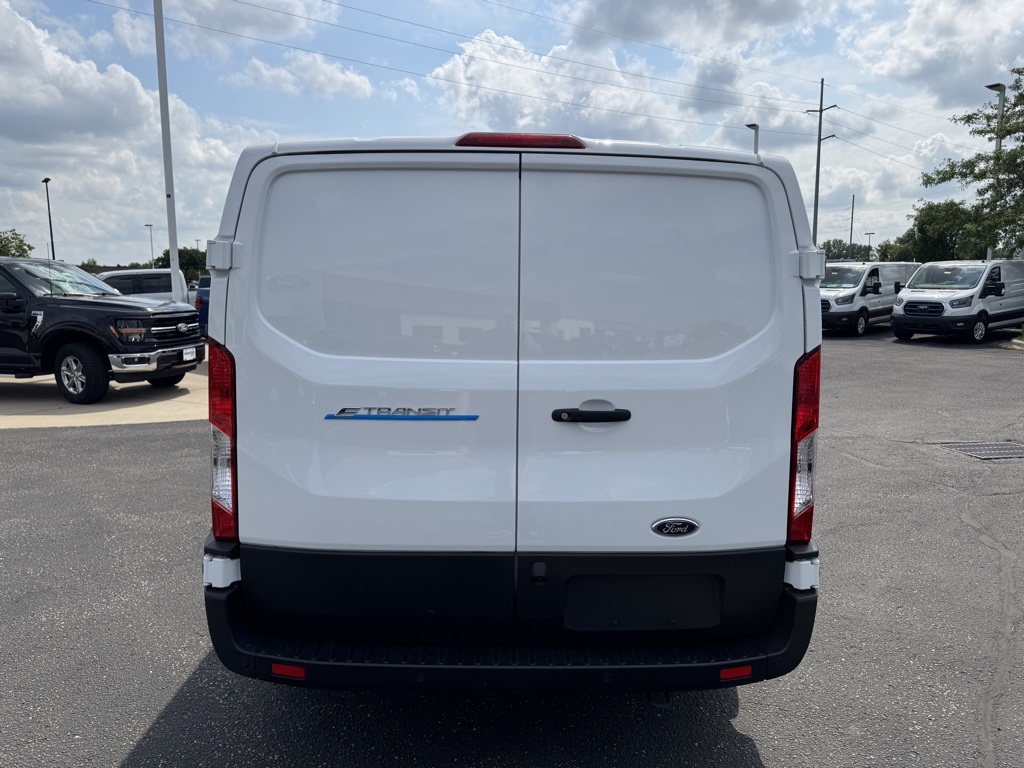 2025 Ford Transit photo 4