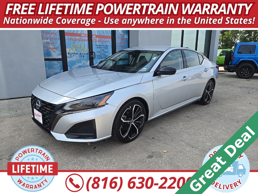 2023 Nissan Altima SR